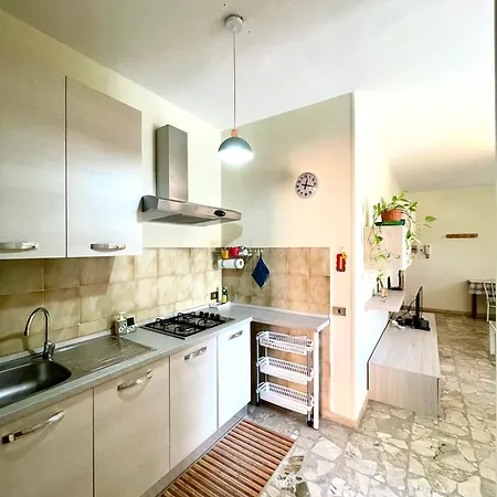 Piazza E Onde Apartment *
